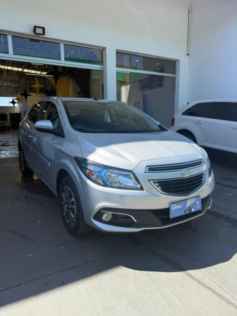 CHEVROLET Onix Hatch 1.4 4P FLEX LTZ, Foto 1