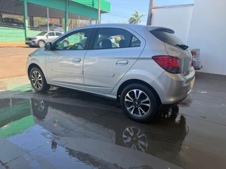 CHEVROLET Onix Hatch 1.4 4P FLEX LTZ, Foto 4