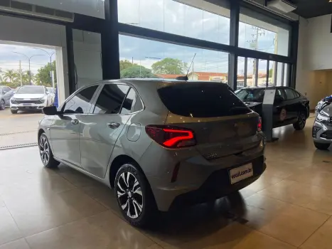 CHEVROLET Onix Hatch 1.0 12V 4P FLEX PREMIER 2 TURBO AUTOMTICO, Foto 11