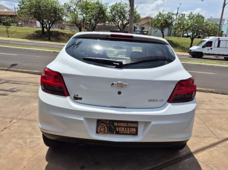 CHEVROLET Onix Hatch 1.4 4P FLEX LT, Foto 4