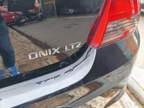 CHEVROLET Onix Hatch 1.4 4P FLEX LTZ AUTOM�TICO, Foto 2