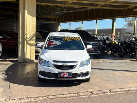 CHEVROLET Onix Hatch 1.4 4P FLEX LT, Foto 2