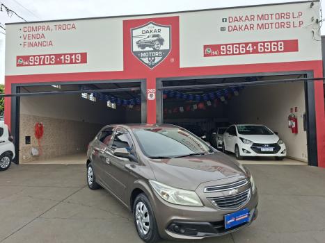 CHEVROLET Onix Hatch 1.0 4P FLEX LT, Foto 4
