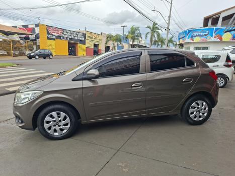 CHEVROLET Onix Hatch 1.0 4P FLEX LT, Foto 10