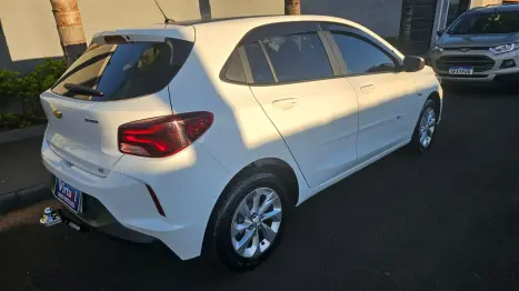 CHEVROLET Onix Hatch 1.0 12V 4P FLEX LT TURBO, Foto 6