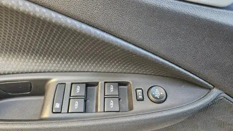 CHEVROLET Onix Hatch 1.0 12V 4P FLEX LT TURBO, Foto 11