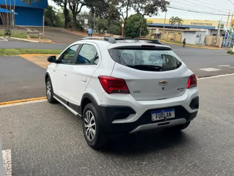 CHEVROLET Onix Hatch 1.4 4P FLEX ADVANTAGE AUTOMTICO, Foto 4