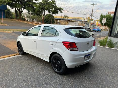 CHEVROLET Onix Hatch 1.0 4P FLEX LT, Foto 4