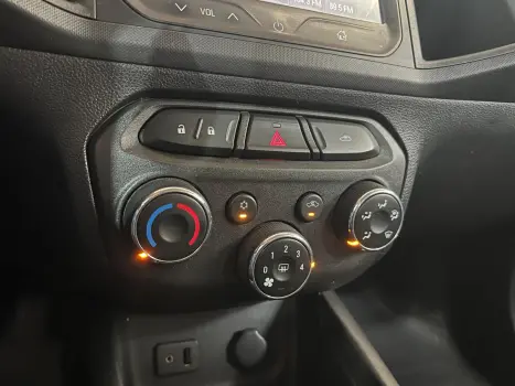 CHEVROLET Onix Hatch 1.4 4P FLEX LTZ, Foto 15