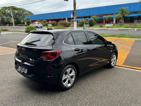 CHEVROLET Onix Hatch 1.0 12V 4P FLEX TURBO AUTOM�TICO, Foto 3