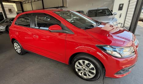 CHEVROLET Onix Hatch 1.4 4P FLEX LT, Foto 3