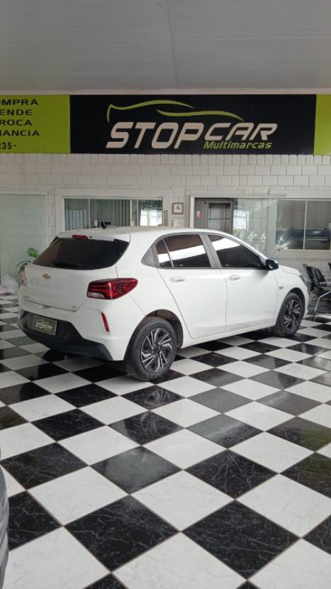 CHEVROLET Onix Hatch 1.0 4P FLEX LT2, Foto 4