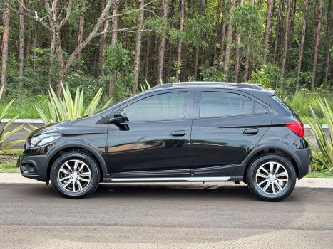 CHEVROLET Onix Hatch 1.4 4P FLEX ACTIV AUTOM�TICO, Foto 2