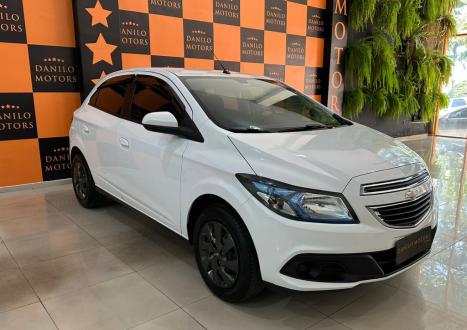 CHEVROLET Onix Hatch 1.4 4P FLEX LT AUTOM�TICO, Foto 4