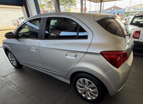 CHEVROLET Onix Hatch 1.4 4P FLEX LT, Foto 4