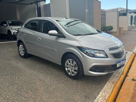 CHEVROLET Onix Hatch 1.4 4P FLEX LT, Foto 1