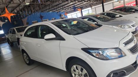 CHEVROLET Onix Hatch 1.4 4P FLEX LT, Foto 3