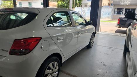 CHEVROLET Onix Hatch 1.4 4P FLEX LT, Foto 5