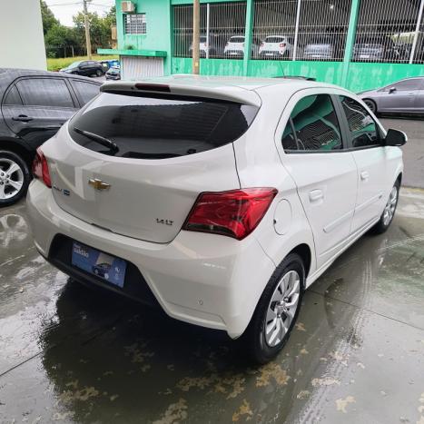 CHEVROLET Onix Hatch 1.4 4P FLEX LT, Foto 3