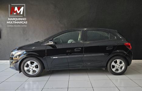 CHEVROLET Onix Hatch 1.4 4P FLEX LTZ, Foto 2