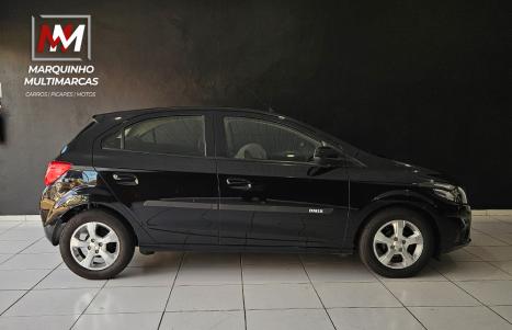 CHEVROLET Onix Hatch 1.4 4P FLEX LTZ, Foto 4