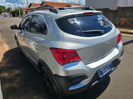 CHEVROLET Onix Hatch 1.4 4P FLEX ACTIV AUTOM�TICO, Foto 3