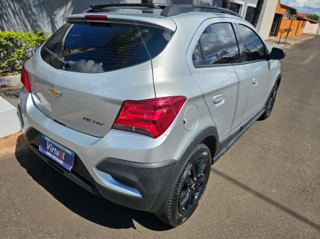 CHEVROLET Onix Hatch 1.4 4P FLEX ACTIV AUTOM�TICO, Foto 5