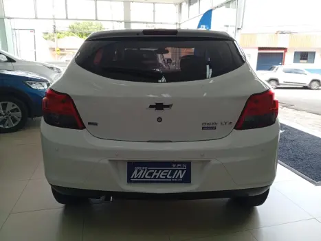 CHEVROLET Onix Hatch 1.4 4P FLEX LTZ AUTOM�TICO, Foto 3