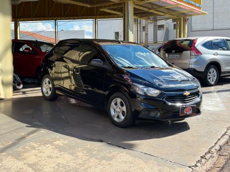 CHEVROLET Onix Hatch 1.4 4P FLEX LT, Foto 3