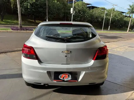 CHEVROLET Onix Hatch 1.0 4P FLEX LT, Foto 5