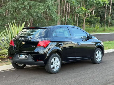 CHEVROLET Onix Hatch 1.4 4P FLEX LT, Foto 4