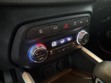 CHEVROLET Onix Hatch 1.0 12V 4P FLEX PREMIER 2 TURBO AUTOM�TICO, Foto 14