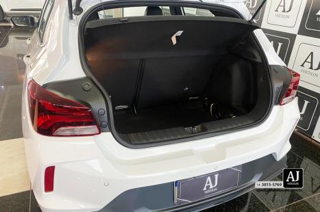 CHEVROLET Onix Hatch 1.0 12V 4P FLEX RS TURBO AUTOM�TICO, Foto 17