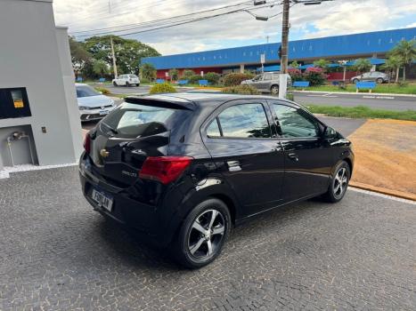 CHEVROLET Onix Hatch 1.4 4P FLEX LTZ, Foto 3