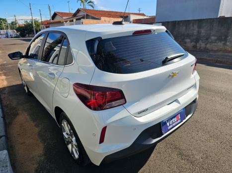 CHEVROLET Onix Hatch 1.0 12V 4P FLEX PREMIER 2 TURBO AUTOM�TICO, Foto 4