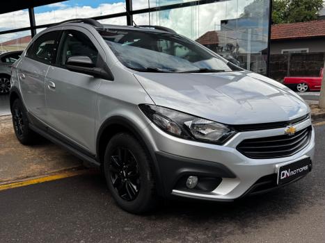 CHEVROLET Onix Hatch 1.4 4P FLEX ACTIV AUTOM�TICO, Foto 3