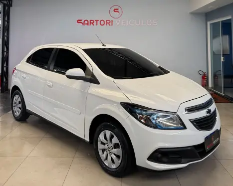 CHEVROLET Onix Hatch 1.4 4P FLEX LT, Foto 3