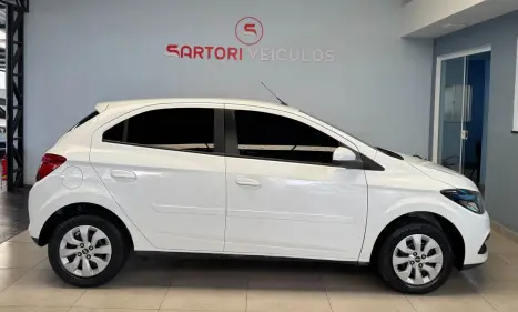 CHEVROLET Onix Hatch 1.4 4P FLEX LT, Foto 4