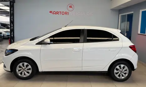 CHEVROLET Onix Hatch 1.4 4P FLEX LT, Foto 5