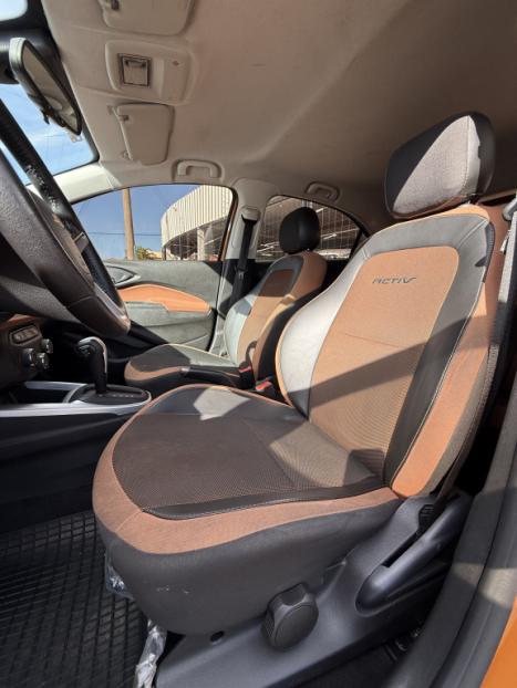 CHEVROLET Onix Hatch 1.4 4P FLEX ACTIV AUTOM�TICO, Foto 10