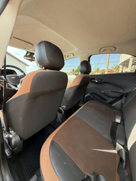 CHEVROLET Onix Hatch 1.4 4P FLEX ACTIV AUTOM�TICO, Foto 11