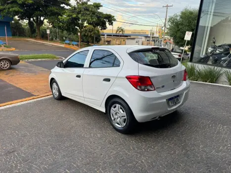 CHEVROLET Onix Hatch 1.0 4P FLEX JOY, Foto 4