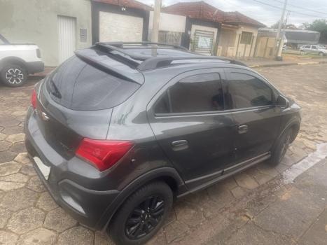 CHEVROLET Onix Hatch 1.4 4P FLEX ACTIV AUTOM�TICO, Foto 3