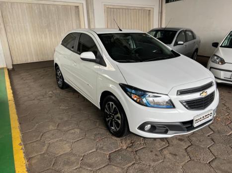 CHEVROLET Onix Hatch 1.4 4P FLEX LTZ, Foto 2