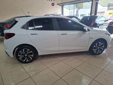 CHEVROLET Onix Hatch 1.0 12V 4P FLEX PREMIER TURBO AUTOM�TICO, Foto 14