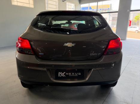 CHEVROLET Onix Hatch 1.4 4P FLEX LT AUTOM�TICO, Foto 5