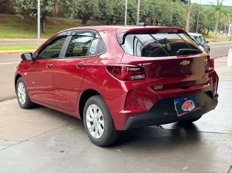 CHEVROLET Onix Hatch 1.0 12V 4P FLEX LT TURBO AUTOM�TICO, Foto 4