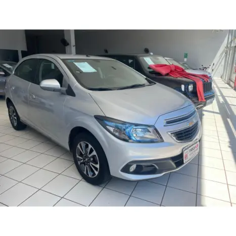 CHEVROLET Onix Hatch 1.4 4P FLEX LTZ, Foto 6