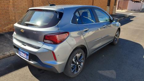 CHEVROLET Onix Hatch 1.0 12V 4P FLEX PREMIER 2 TURBO AUTOM�TICO, Foto 6