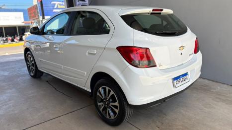 CHEVROLET Onix Hatch 1.4 4P FLEX LTZ, Foto 4